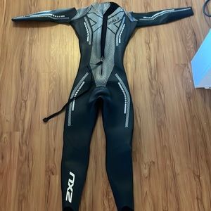 2XU Triathlon Wetsuit Women’s Small Medium